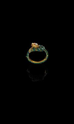 An octagonal diamond ‘snake’ bangle - Klenoty