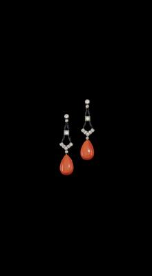 A pair of diamond and coral pendant ear screws - Klenoty