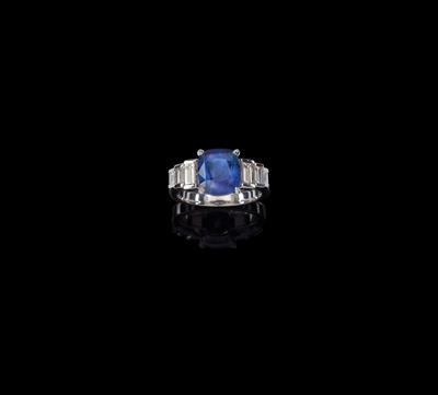 A diamond ring with untreated sapphire 4.28 ct - Jewellery