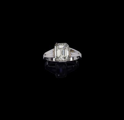 An emerald-cut diamond solitaire 3.01 ct - Gioielli