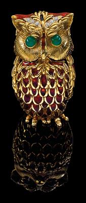 A burmite ‘owl’ table clock by Frascarolo - Jewellery