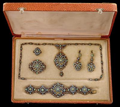 A turquoise lady’s set - Jewellery