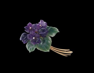 A brilliant and amethyst violet brooch - Jewellery