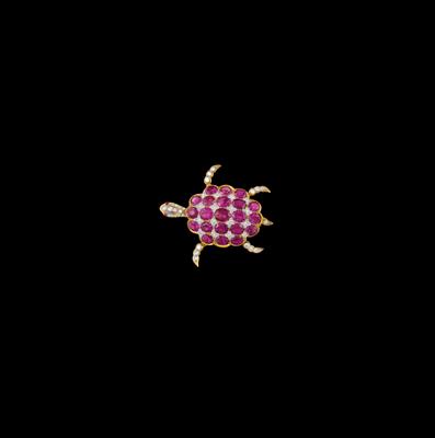 A brilliant and ruby tortoise pendant - Jewellery