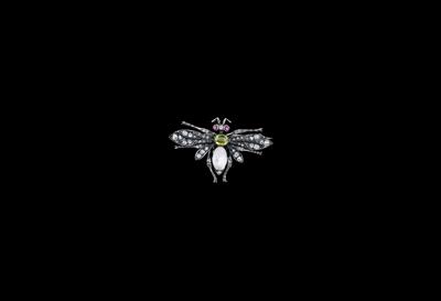 A diamond fly brooch, total weight c. 0.60 ct - Klenoty