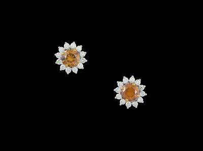 A pair of fancy deep yellow orange diamond ear studs, total weight c. 2.01 ct - Gioielli