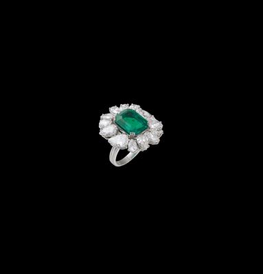 An emerald ring c. 6 ct - Jewellery