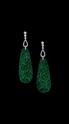 A Pair of Brilliant Ear Pendants with Gems from the Jade Group - Jewellery