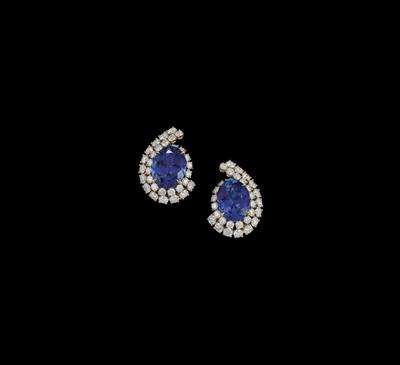 A Pair of Brilliant and Tanzanite Ear Clips - Gioielli