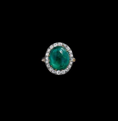 A Diamond and Emerald Ring - Klenoty