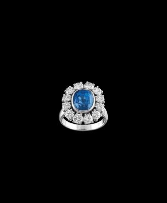 A Brilliant Ring with an Untreated Sapphire c. 8 ct - Jewellery