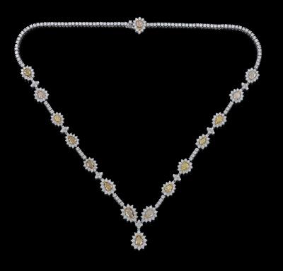 Brillantcollier mit tlw. Natural Fancy Yellow Diamanten zus. ca. 14,35 ct - Juwelen