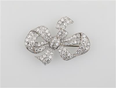 A Diamond Bow Brooch Total Weight c. 8 ct - Klenoty