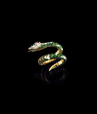 A Serpent Bangle - Jewellery