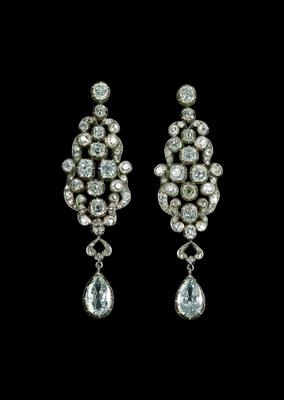 A Pair of Diamond Ear Pendants, Total Weight c. 7.70 ct - Klenoty