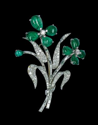 A Diamond and Emerald Trembleuse - Juwelen
