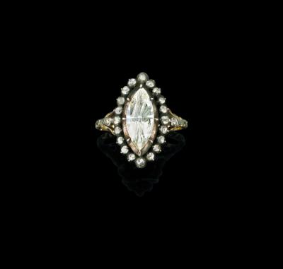 A Diamond Rhomb Ring, Total Weight c. 1 ct - Klenoty