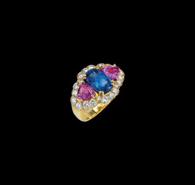 A Sapphire and Brilliant Ring by Moroni - Jewellery