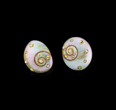 A Pair of Snail Ear Clips by Trianon - Jewellery