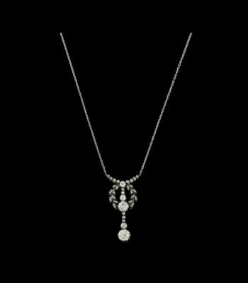 An old-cut diamond necklace, total weight c. 2.60 ct - Šperky