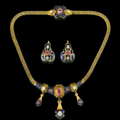 A Biedermeier jewellery set - Gioielli scelti