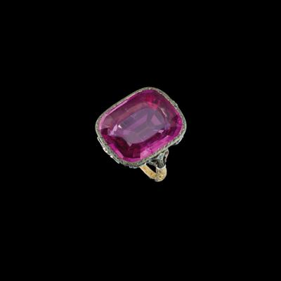 A topaz ring c. 20 ct - Exquisite Jewels