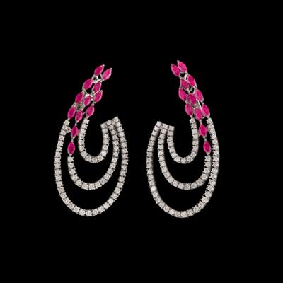 A Pair of Brilliant and Ruby Ear Clips - Exkluzivní šperky