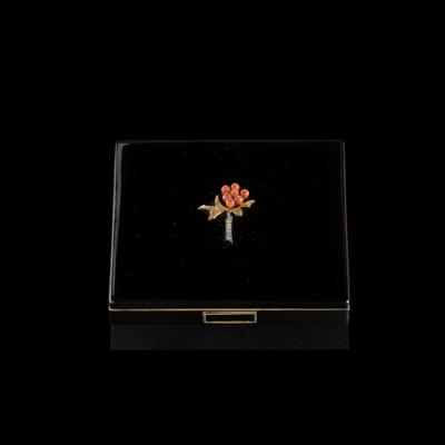 A Vanity Case by Cartier - Exquisite Jewels