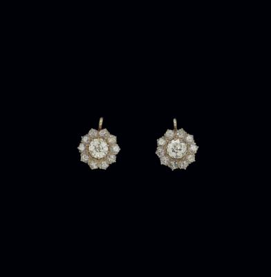 A pair of old-cut diamond ear pendants, total weight c. 2.40 ct - Gioielli scelti