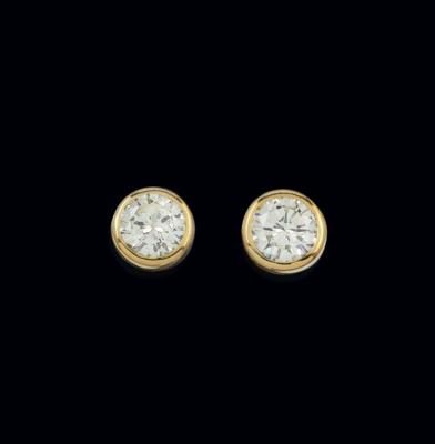 A pair of brilliant solitaire ear studs total weight c. 5 ct - Exquisite Jewels