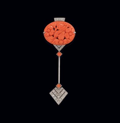 A diamond and coral ‘jabot’ pin - Gioielli scelti