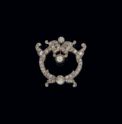 A diamond brooch from an old European aristocratic collection, total weight c. 3 ct - Gioielli scelti