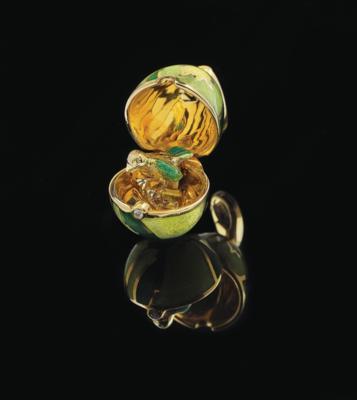 An egg pendant with bird, Fabergé by Victor Mayer - Gioielli scelti