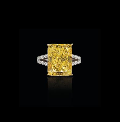 A natural fancy vivid yellow diamond ring 12.34 ct - Exkluzivní šperky