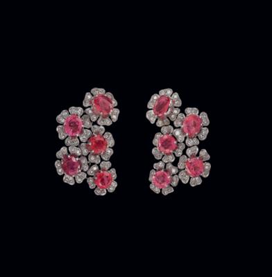 A pair of ear clips with untreated rubies, total weight c. 10 ct - Exkluzivní šperky
