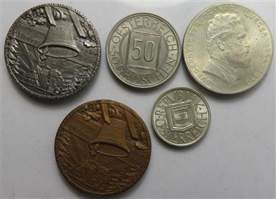 1. Republik (9 Stk., davon 4 AR) - Münzen und Medaillen