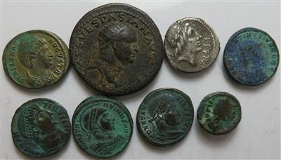 Antike (ca. 29 Stk., davon 1 AR) - Mince a medaile