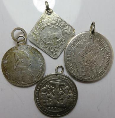 International (4 Stück AR) - Münzen und Medaillen