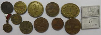 Wertmarken, tragbare Kleinmedaillen etc. (ca. 31 Stück) - Coins and medals