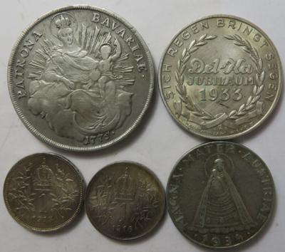 International (ca. 16 Stk., davon ca. 13 AR) - Coins and medals
