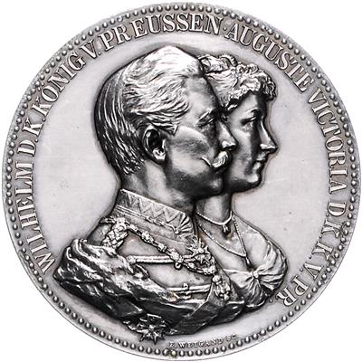(2 Medaillen) a) Italien, Vittorio Emanuele III. 1900-1946 - Münzen, Medaillen und Papiergeld
