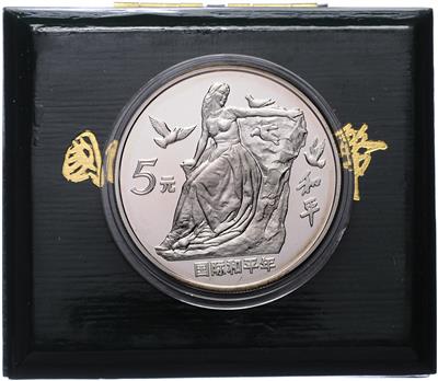China, VolksrepublikInternationales Jahr des Friedens 1986 - Coins
