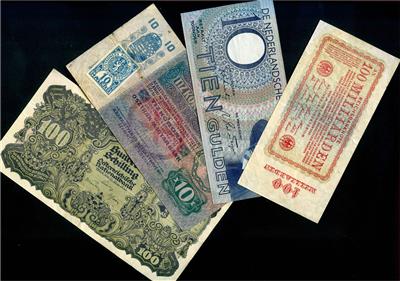Internationales Papiergeld - Mince a medaile