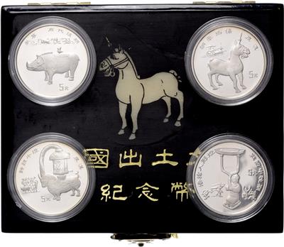 China, VolksrepublikArchäologische Funde der Bronzezeit III. Satz 1993 - Mince, medaile a papírové peníze