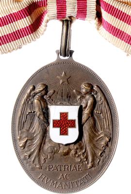 Ehrenzeichen vom Roten Kreuz - Orden und Auszeichnungen