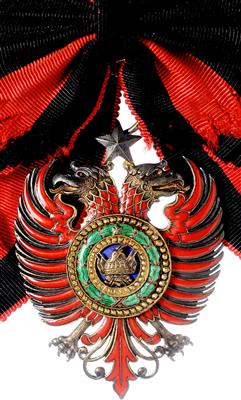 Skanderbeg - Orden - Onorificenze e decorazioni