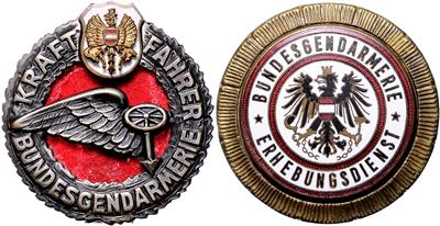 2 Gendarmerie - Abzeichen, - Orden und Auszeichnungen