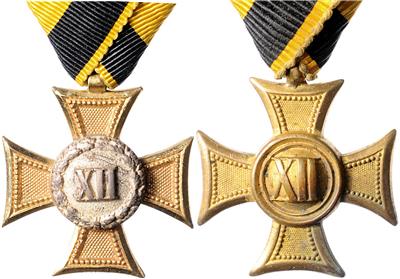 Lot Militärdienstzeichen für 12 - Jahre, - Onorificenze e decorazioni
