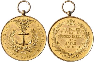 Seereise - Denkmünze 1892/1893, AE - vergoldet, Tragespuren, selten II/III - Řády a vyznamenání