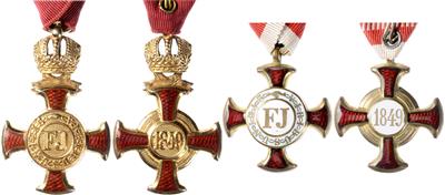 Lot Verdienstkreuze, - Orden und Auszeichnungen